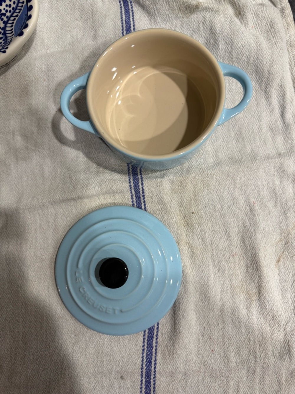 Le Creuset Light Blue Round Dutch Oven with Black Knob